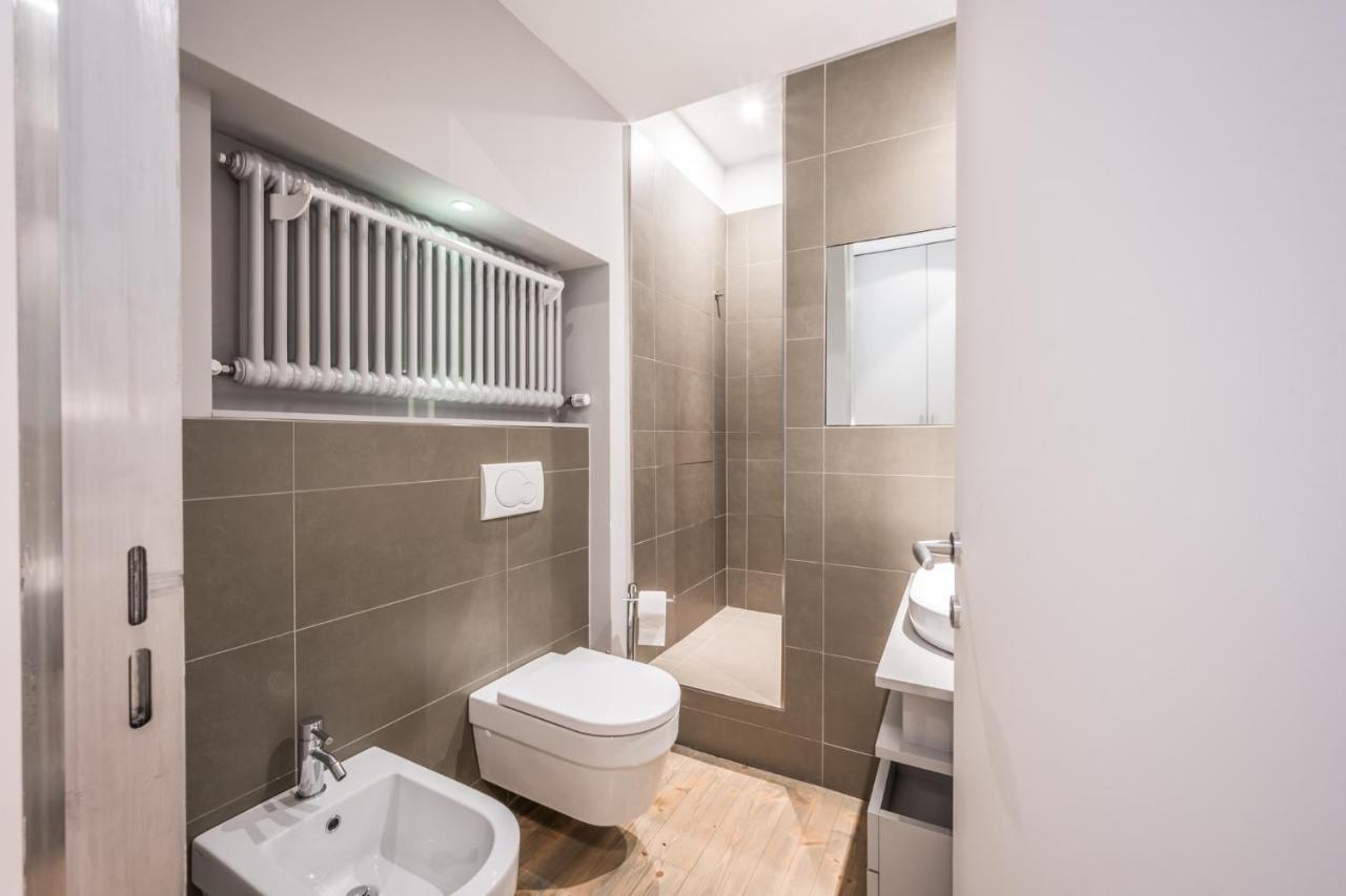 Ab Plus - Via Santo Stefano 74 Bologna Exteriör bild
