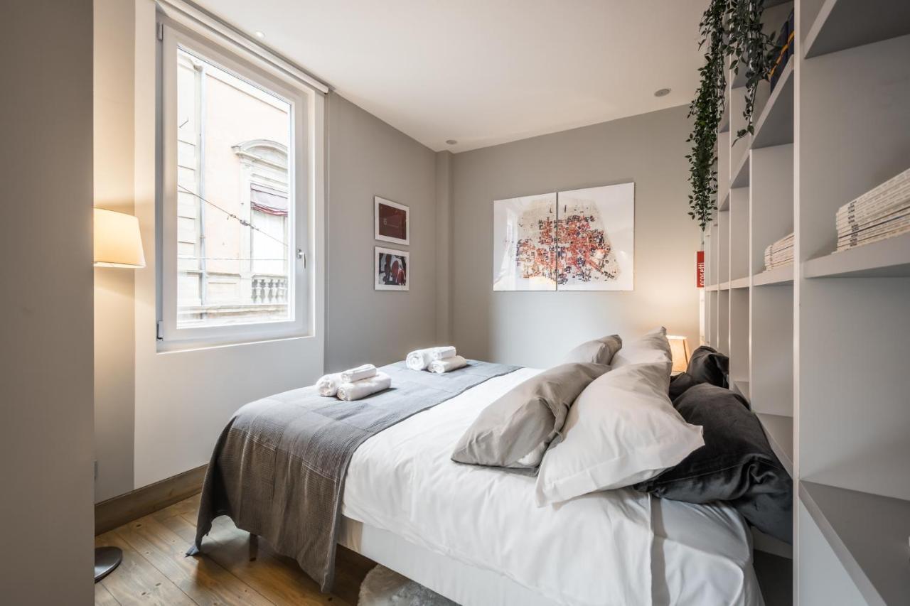 Ab Plus - Via Santo Stefano 74 Bologna Exteriör bild
