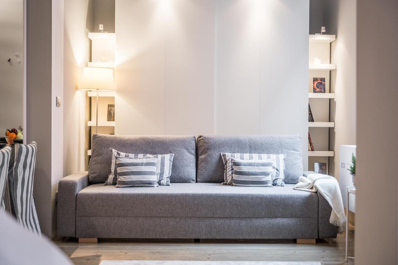 Ab Plus - Via Santo Stefano 74 Bologna Exteriör bild