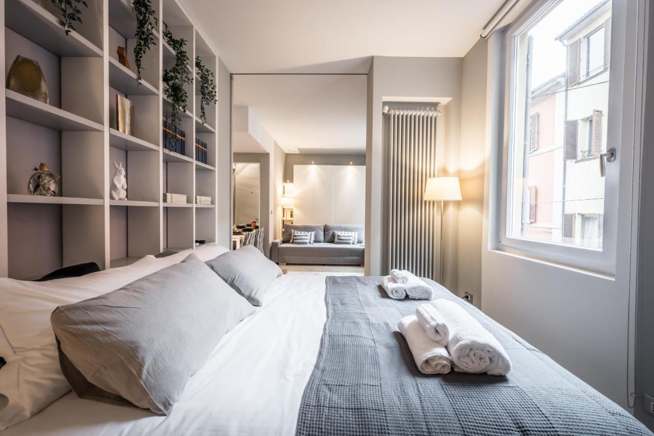 Ab Plus - Via Santo Stefano 74 Bologna Exteriör bild