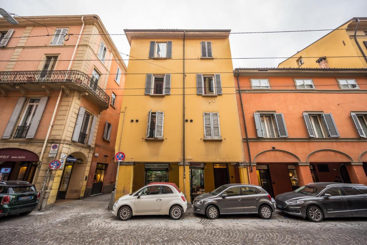 Ab Plus - Via Santo Stefano 74 Bologna Exteriör bild